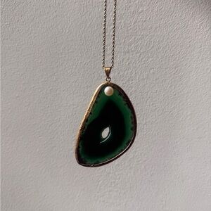 Green Asymmetrical Stone Necklace with Gold Bezel